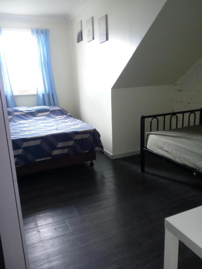 Clover Free Car Parking Hostel Hostel ซิดนีย์ ภายนอก รูปภาพ