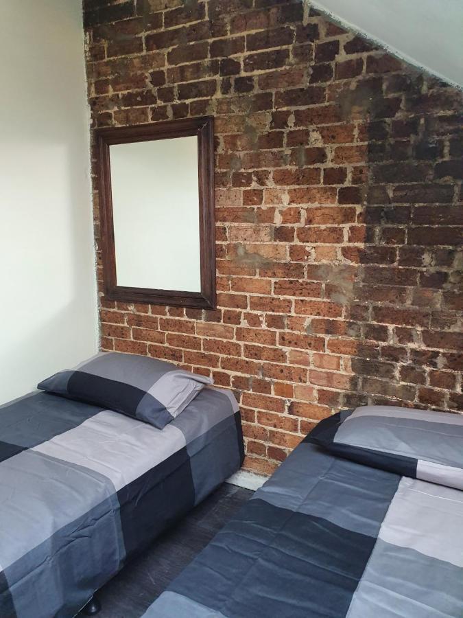 Clover Free Car Parking Hostel Hostel ซิดนีย์ ภายนอก รูปภาพ