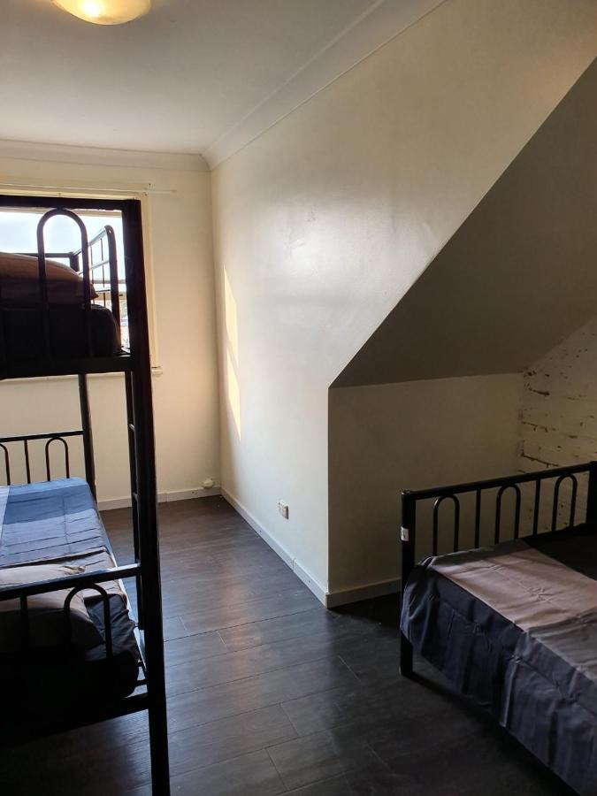 Clover Free Car Parking Hostel Hostel ซิดนีย์ ภายนอก รูปภาพ