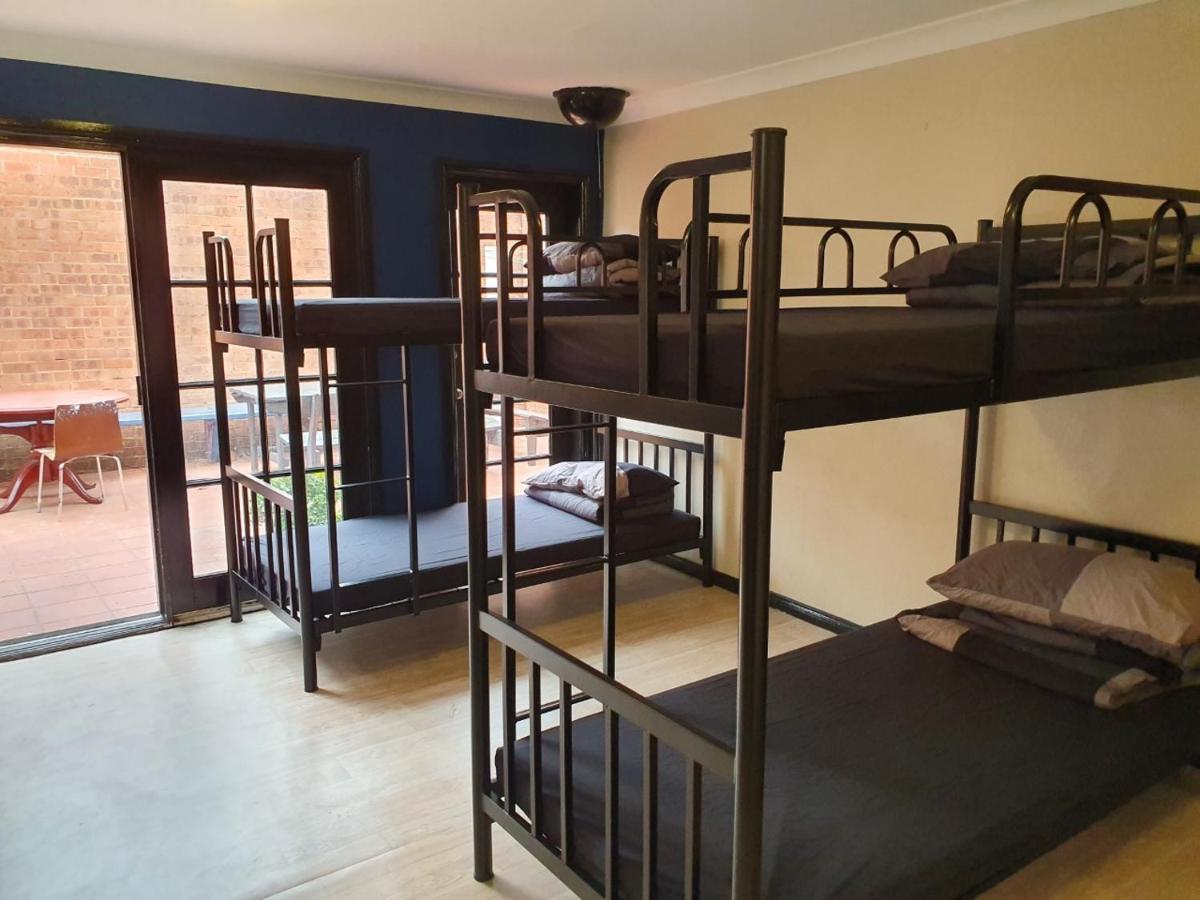 Clover Free Car Parking Hostel Hostel ซิดนีย์ ภายนอก รูปภาพ