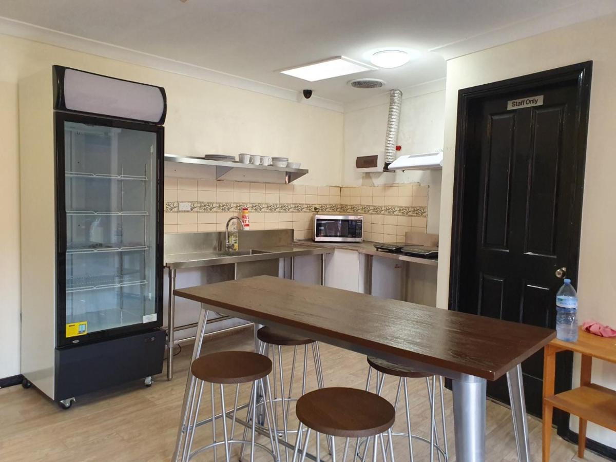 Clover Free Car Parking Hostel Hostel ซิดนีย์ ภายนอก รูปภาพ