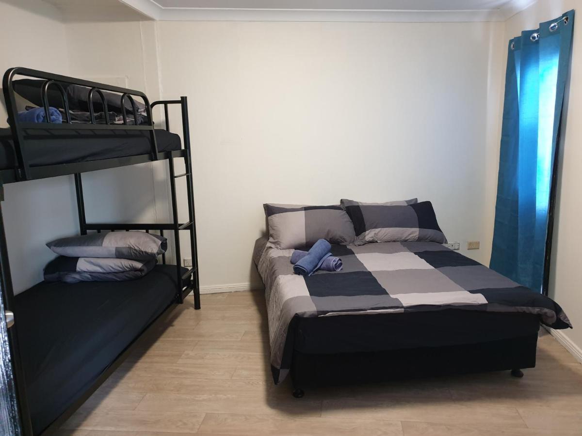 Clover Free Car Parking Hostel Hostel ซิดนีย์ ภายนอก รูปภาพ